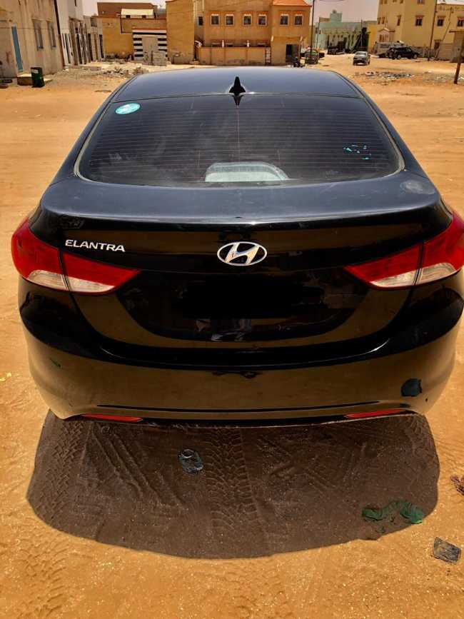 Hyundai Elantra 2013 Boite manuelle Esence