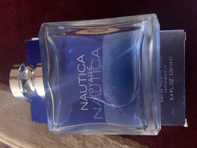 Nautica voyage perfum 1er qualité 