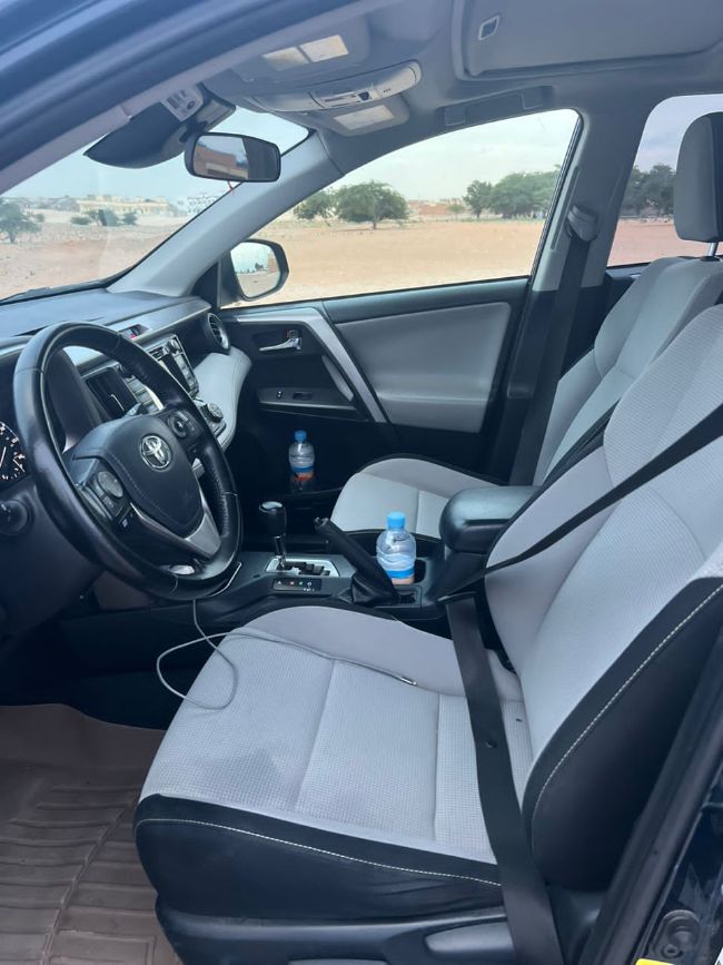  Toyota RAV4 XLE 2018 