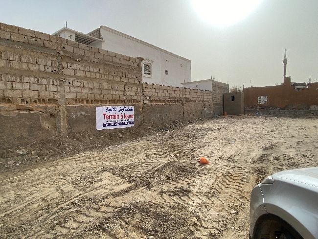 قطعة أرض 600 م2 في تفرغ زينة في موقع تجاري (شارع 40م)