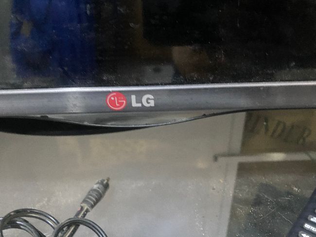 LG smart tv 60 pouces 